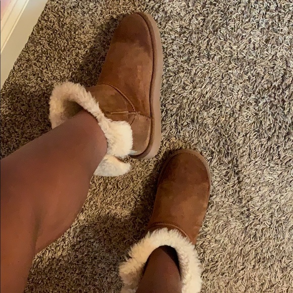 Brown uggs 💞 - Picture 4 of 5